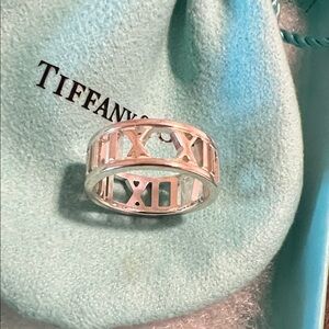 Tiffany & Co. Silver Sterling Silver Atlas ring - size 5 NEW